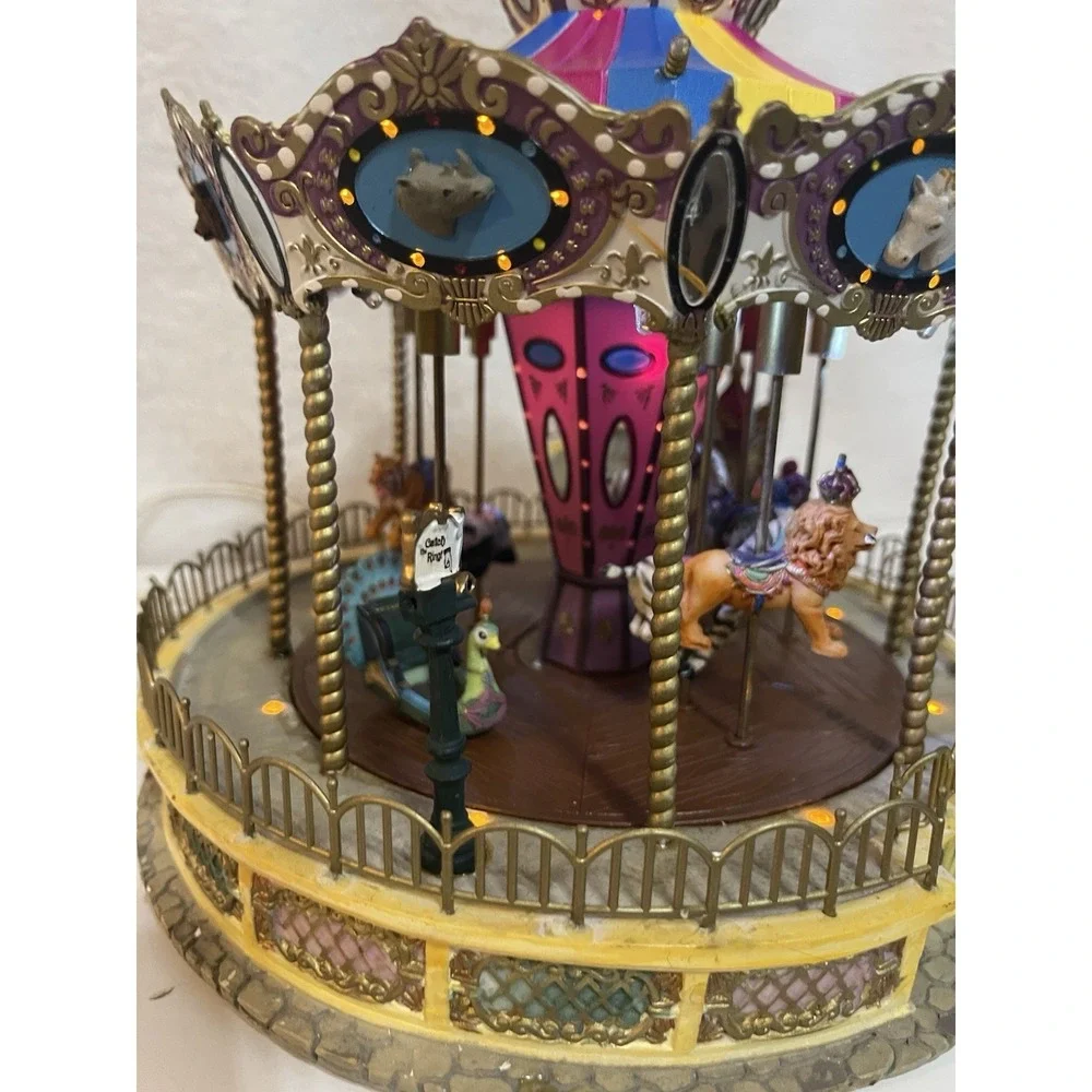 Lemax Carole Towne Animated Belmont Carousel Lighted With Sound.  *See Details*